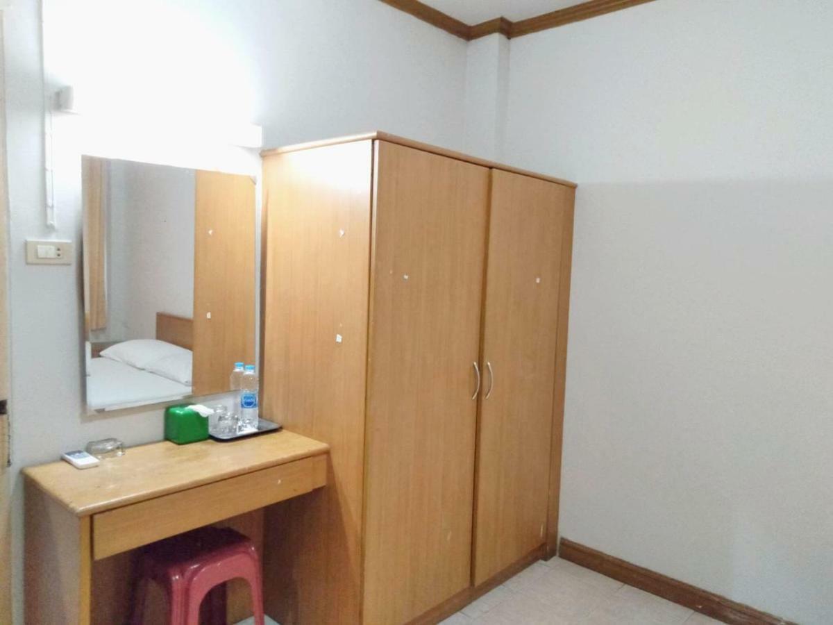 Cathay Guesthouse Hat Yai Extérieur photo